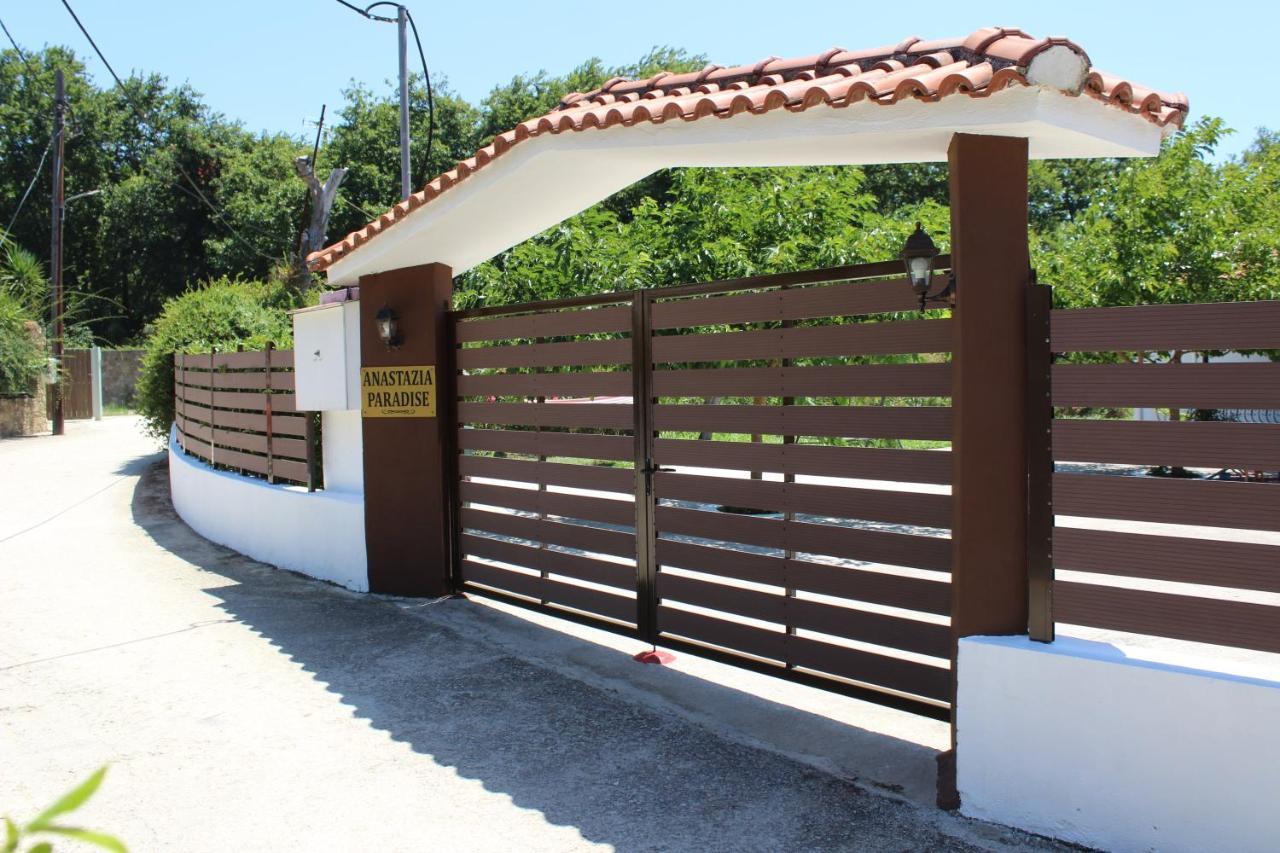 Anastazia Paradise * Kolios